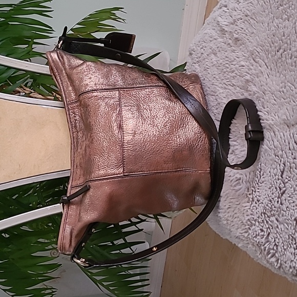 Cole Haan Handbags - Cole Haan Leather Crossbody Bag ❤️